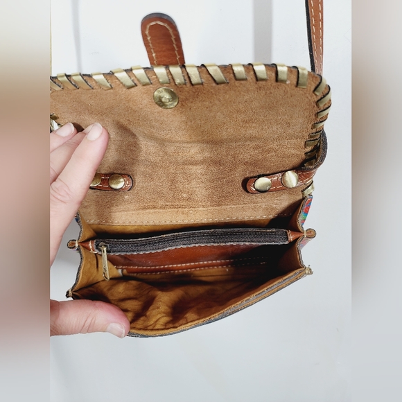 Patricia Nash Tropical Print Leather Crossbody Bag - Picture 2 of 4